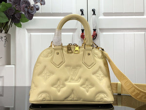 Bag Louis vuitton ALMA