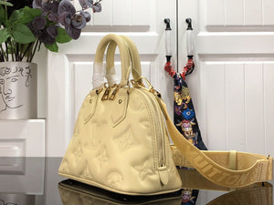 Bag Louis vuitton ALMA