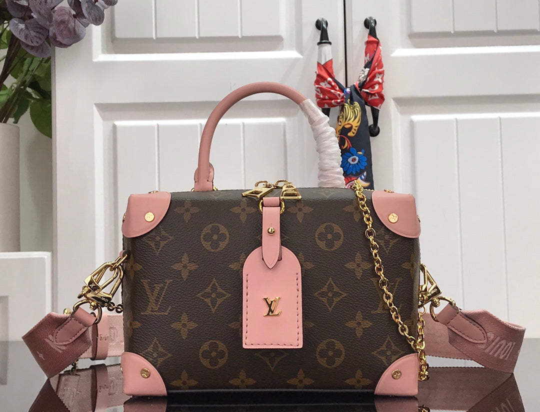 Bag Louis vuitton PETITE MALLE SOUPLE